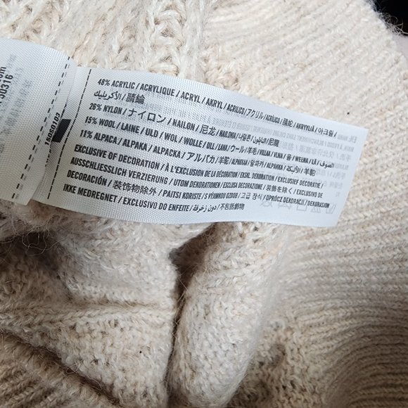 Abercrombie & Fitch beaded sweater - Picture 4 of 4